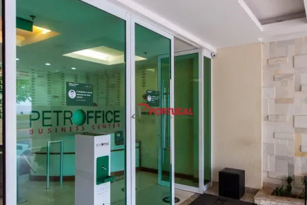 Sala Comercial para alugar, 29m² no Imbetiba, Macaé