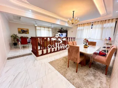 Casa com 6 Quartos à venda, 269m² no Embaré, Santos