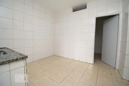 Casa com 2 Quartos para alugar, 55m² no Jardim Sueli, Guarulhos