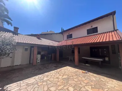Casa de Condomínio com 3 Quartos à venda, 247m² no Roncáglia, Valinhos