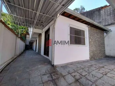 Casa com 4 Quartos à venda, 200m² no Charitas, Niterói