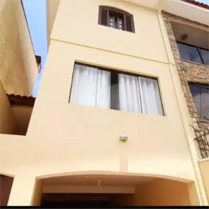 Sobrado com 3 Quartos para venda ou aluguel, 220m² no Jardim Líbano, São Paulo