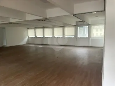 Ponto Comercial para alugar, 480m² no Cerqueira César, São Paulo