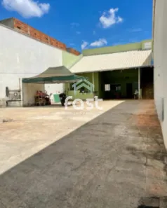 Sobrado com 3 Quartos à venda, 300m² no Setor Três Marias, Goiânia