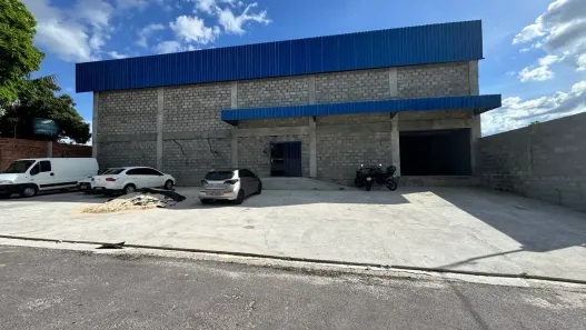 Galpão/Depósito/Armazém com 3 Quartos à venda, 900m² no Novo Aleixo, Manaus