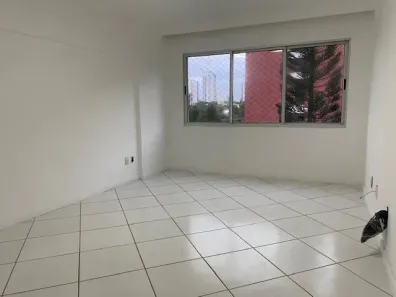 Apartamento com 2 Quartos para alugar, 90m² no Itaigara, Salvador