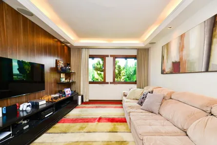 Casa com 5 Quartos à venda, 300m² no Sagrada Família, Belo Horizonte