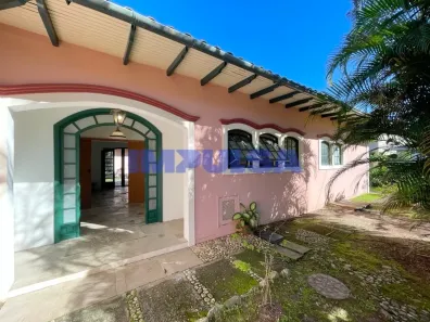 Casa com 4 Quartos para alugar, 250m² no Córrego Grande, Florianópolis