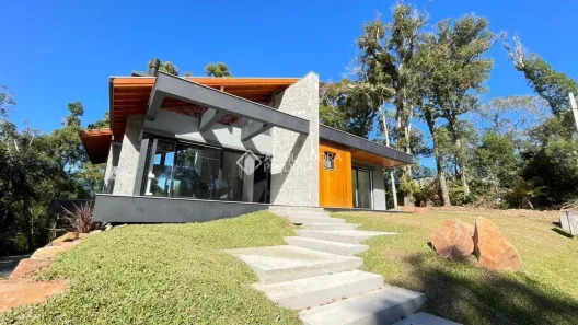 Casa com 3 Quartos à venda, 330m² no Carniel, Gramado