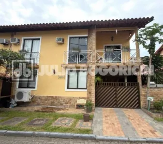 Casa de Condomínio com 4 Quartos à venda, 114m² no Taquara, Rio de Janeiro