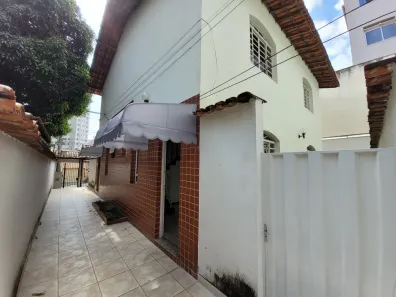 Casa com 2 Quartos para alugar, 80m² no Fonte Grande, Contagem