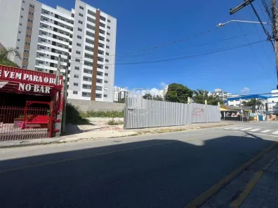 Lote/Terreno para alugar, 832m² no Barreiros, São José