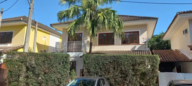 Casa de Condomínio com 3 Quartos para alugar, 240m² no Vargem Pequena, Rio de Janeiro