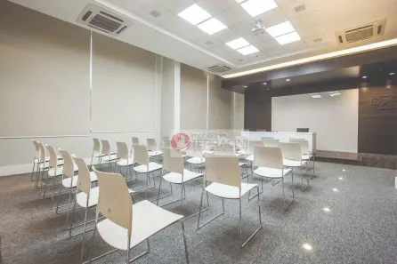 Sala Comercial à venda, 40m² no Independência, Porto Alegre