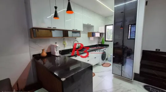 Casa com 2 Quartos para alugar, 80m² no Marapé, Santos