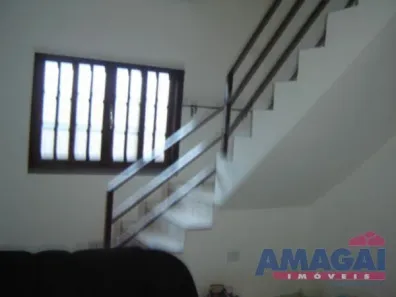 Sobrado com 3 Quartos à venda, 316m² no Parque Santo Antônio, Jacareí