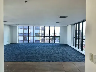 Sala Comercial para alugar, 99m² no São João, Porto Alegre