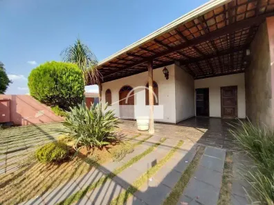 Casa com 3 Quartos à venda, 180m² no Canaã, Sete Lagoas