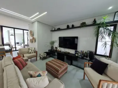 Sobrado com 4 Quartos à venda, 248m² no Urbanova I, São José dos Campos