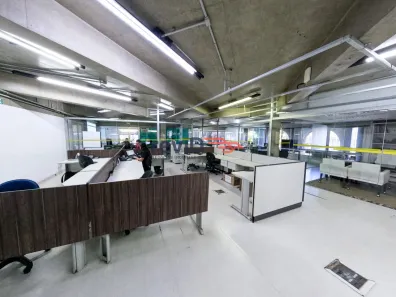 Galpão/Depósito/Armazém à venda, 2750m² no Vila Santa Catarina, São Paulo