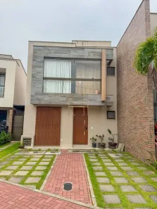 Casa de Condomínio com 3 Quartos à venda, 221m² no Morada de Laranjeiras, Serra