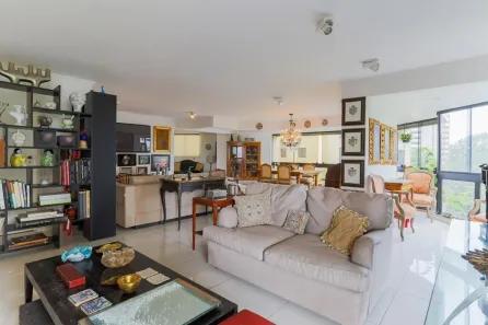 Apartamento com 3 Quartos à venda, 211m² no Vila Suzana, São Paulo