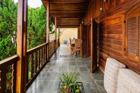 Casa com 3 Quartos à venda, 210m² no Santa Lúcia, Belo Horizonte