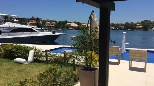 Casa com 4 Quartos à venda, 1289m² no Centro, Cabo Frio