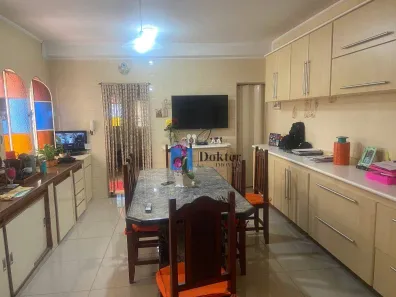 Sobrado com 3 Quartos à venda, 194m² no Vila Cavaton, São Paulo