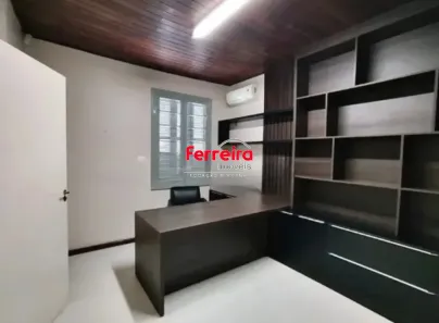 Prédio Comercial para alugar, 200m² no Floresta, Porto Alegre