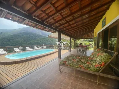 Casa com 4 Quartos à venda, 500m² no Itaipava, Petrópolis