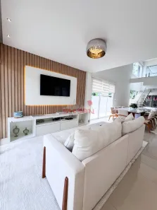 Casa de Condomínio com 3 Quartos à venda, 300m² no Residencial Real Park, Arujá