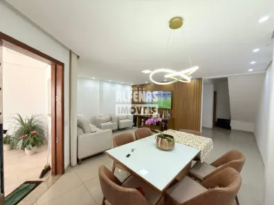 Casa com 3 Quartos para alugar, 100m² no Europa, Contagem