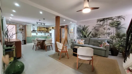 Sobrado com 4 Quartos à venda, 300m² no Costa e Silva, Joinville