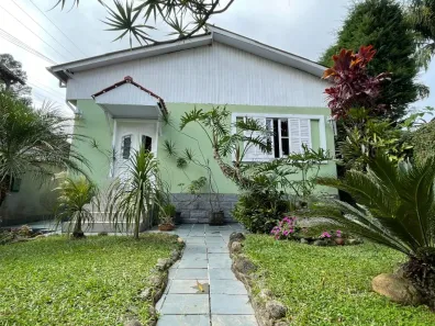 Casa com 3 Quartos à venda, 250m² no Duarte Silveira, Petrópolis