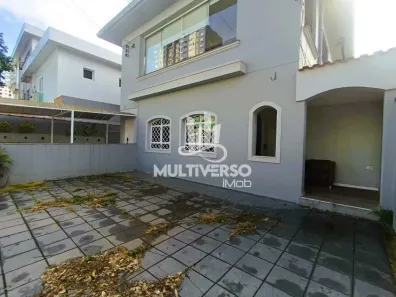 Casa com 3 Quartos à venda, 116m² no Embaré, Santos