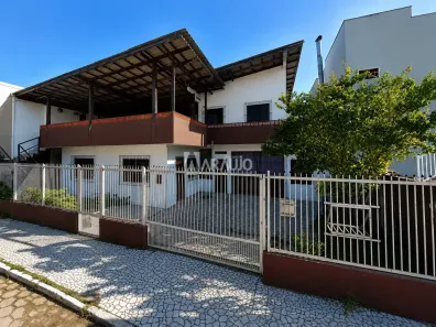 Sobrado com 7 Quartos à venda, 207m² no Cordeiros, Itajaí