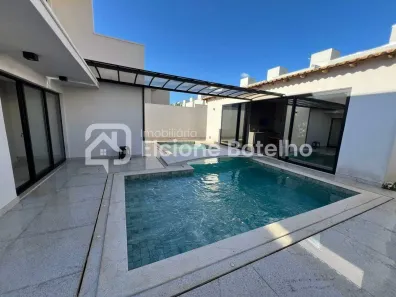 Casa de Condomínio com 3 Quartos à venda, 250m² no Granja Marileusa, Uberlândia