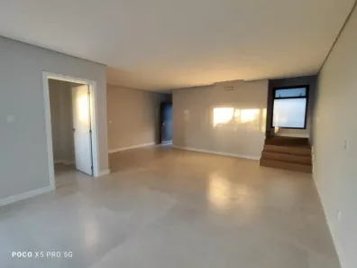 Sobrado com 3 Quartos à venda, 191m² no Saguaçu, Joinville