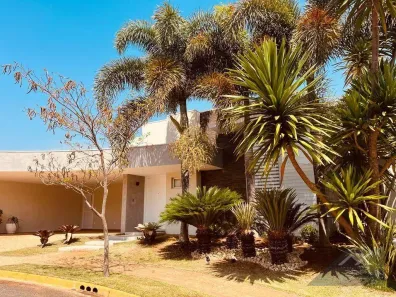Casa de Condomínio com 3 Quartos para alugar, 277m² no Residencial Lago Sul, Bauru