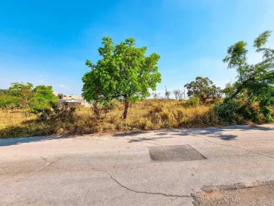 Lote/Terreno à venda, 300m² no Residencial Lagoa Park, Divinópolis