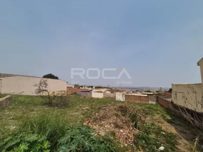 Lote/Terreno à venda, 343m² no Jardim Pacaembu, São Carlos