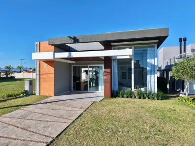 Casa de Condomínio com 4 Quartos à venda, 218m² no Capão Novo, Capão da Canoa