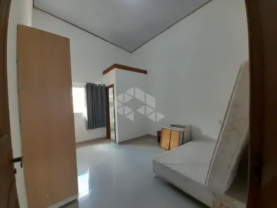 Casa de Condomínio com 2 Quartos para alugar, 70m² no Lagoa da Conceição, Florianópolis