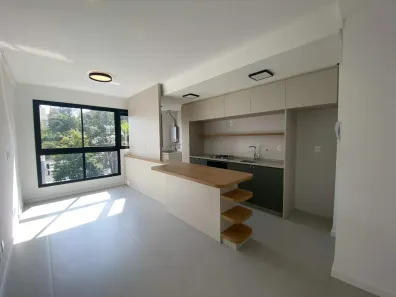 Apartamento com 2 Quartos para alugar, 64m² no Centro, Florianópolis