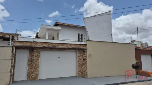 Casa com 5 Quartos para alugar, 328m² no Recanto dos Vinhais, São Luís