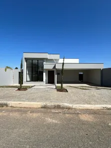 Casa de Condomínio com 3 Quartos para venda ou aluguel, 250m² no Jardim Haras Bela Vista, Vargem Grande Paulista