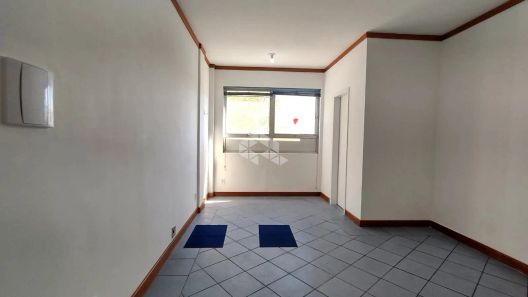 Sala Comercial à venda, 19m² no Passo da Areia, Porto Alegre
