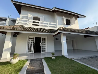 Sobrado com 4 Quartos à venda, 321m² no Jardim Casablanca, Peruíbe