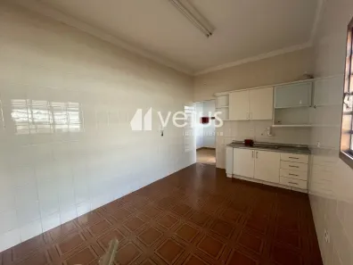 Casa com 3 Quartos para alugar, 84m² no Centro, Uberlândia